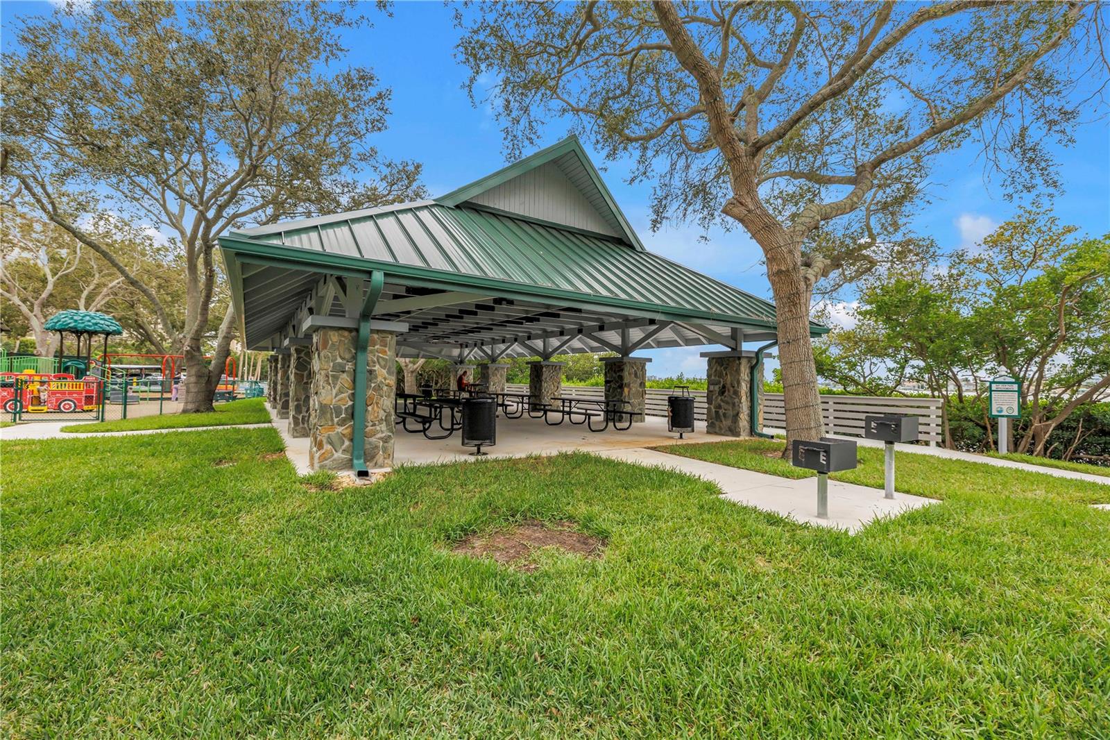 Image 56 of 76 For 7037 Sunset Drive S 601