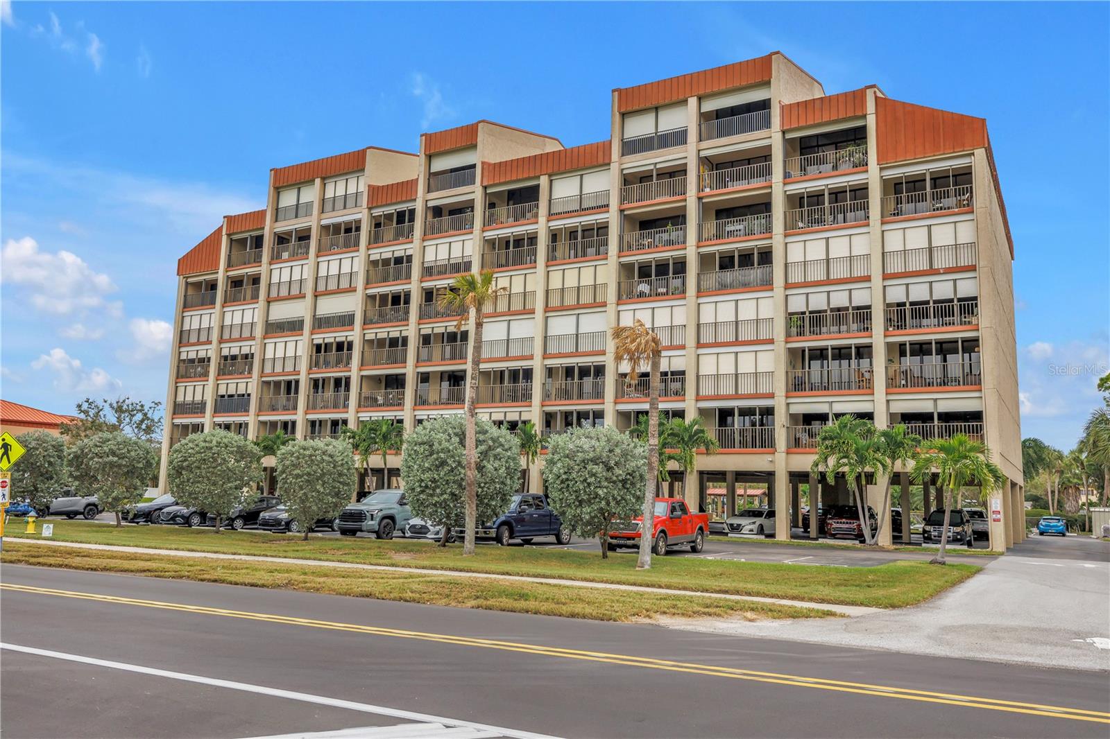 Image 59 of 76 For 7037 Sunset Drive S 601