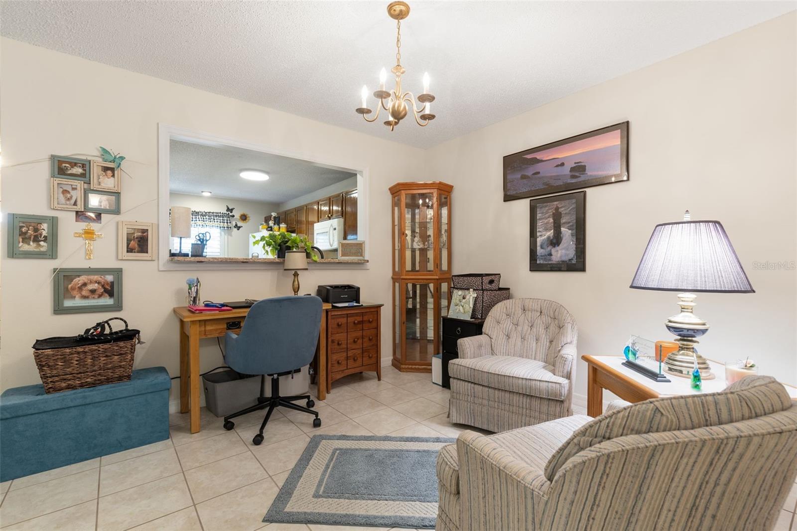 Image 7 of 25 For 3122 Valley Oaks Drive