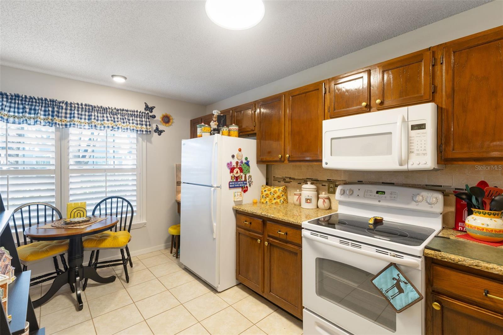 Image 9 of 25 For 3122 Valley Oaks Drive