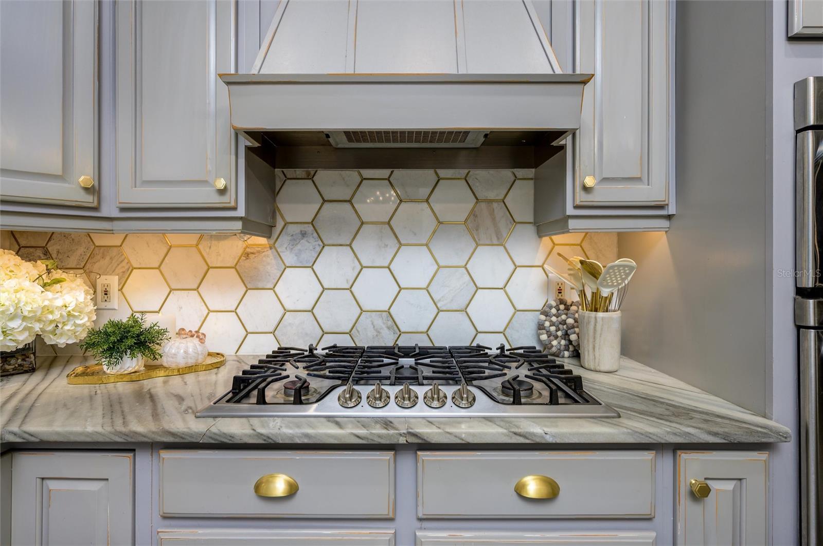 Image 19 of 62 For 16328 Emerald Cove Drive