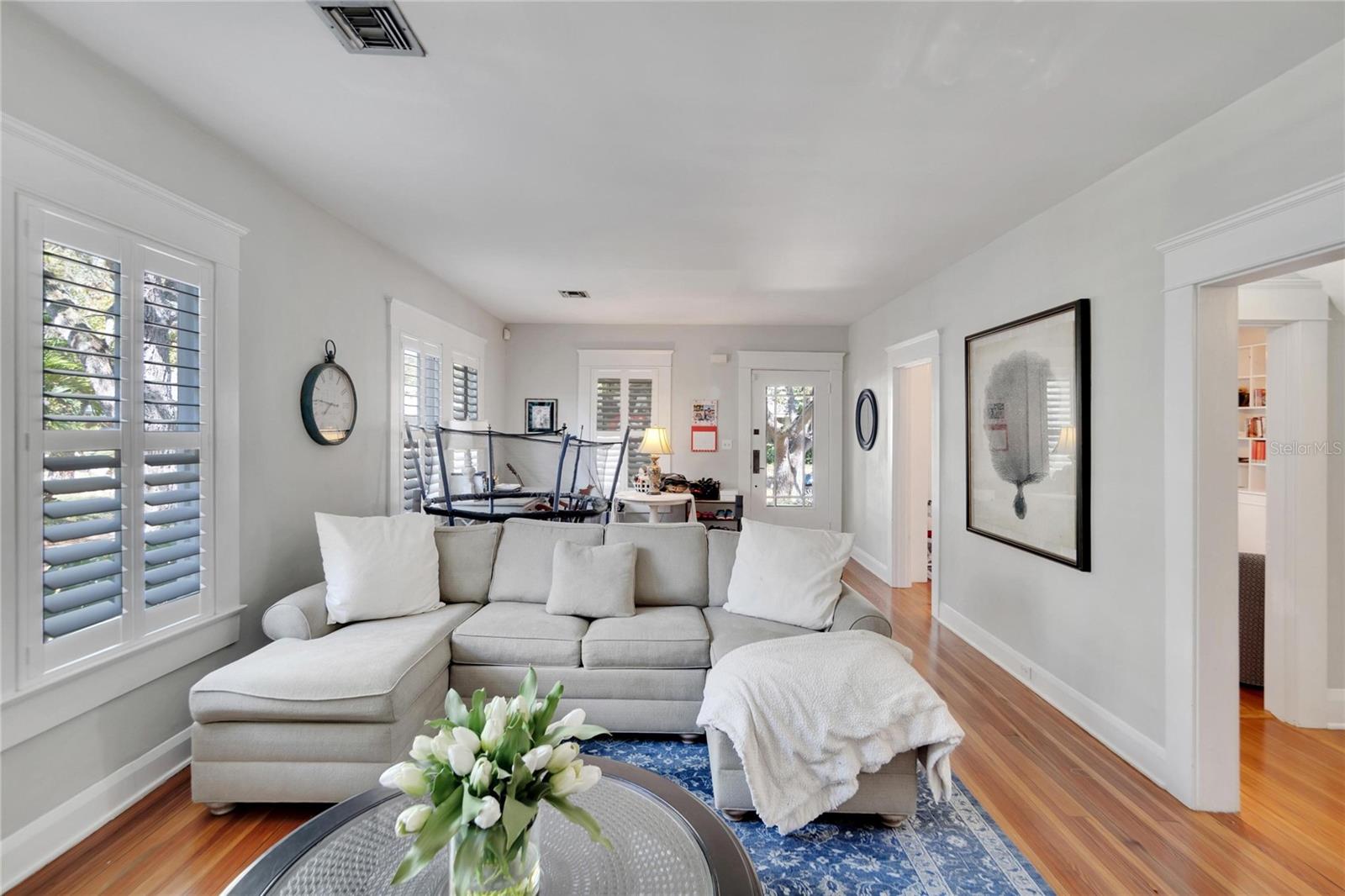 Image 10 of 65 For 3006 Harbor View Avenue