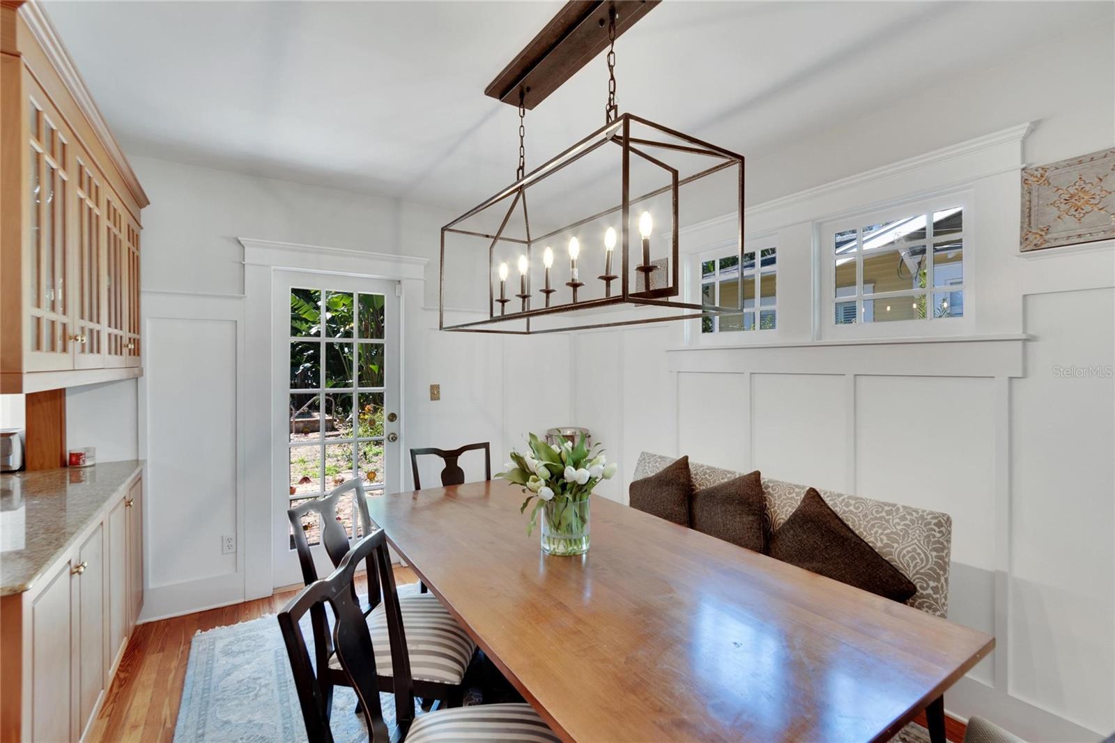 Image 19 of 65 For 3006 Harbor View Avenue