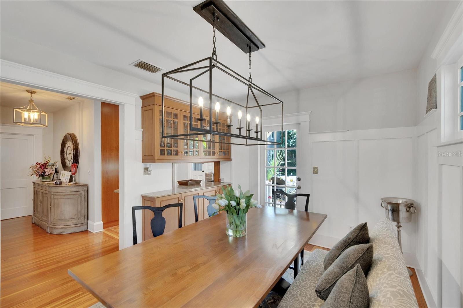 Image 21 of 65 For 3006 Harbor View Avenue