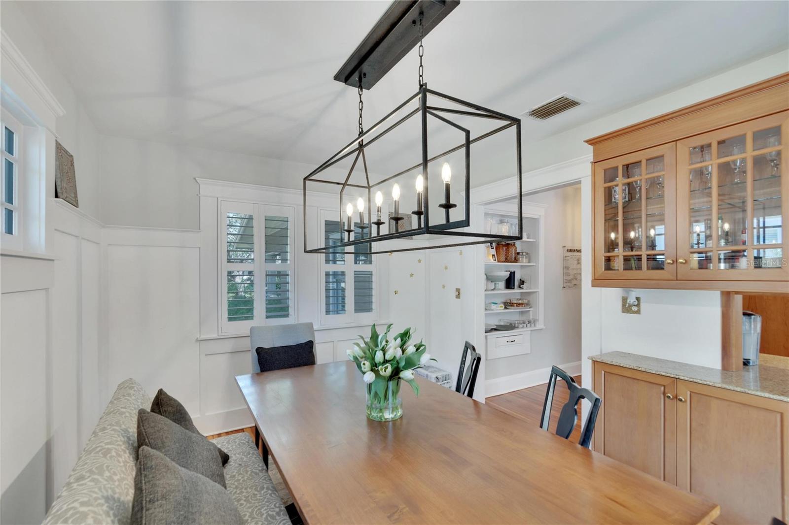 Image 22 of 65 For 3006 Harbor View Avenue