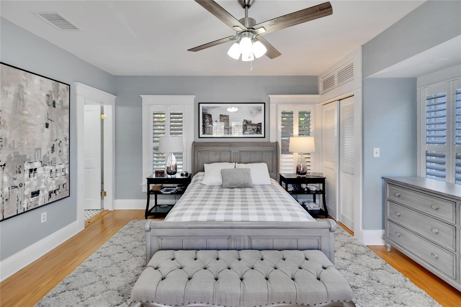 Image 24 of 65 For 3006 Harbor View Avenue