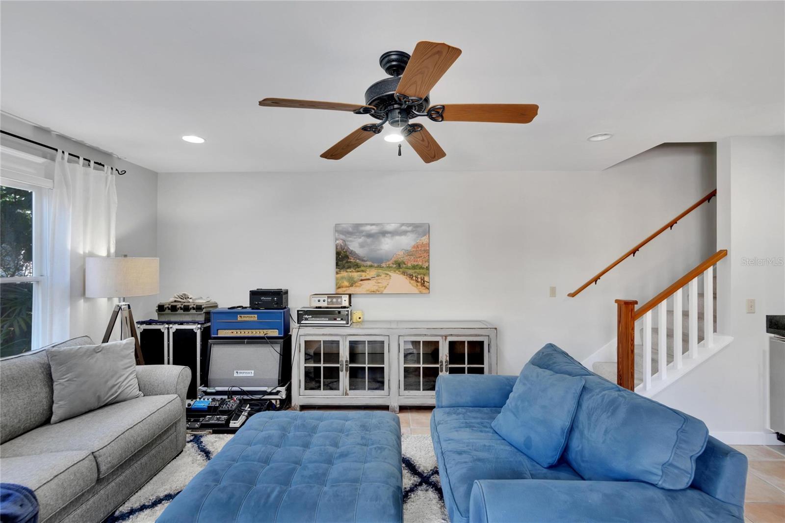 Image 47 of 65 For 3006 Harbor View Avenue