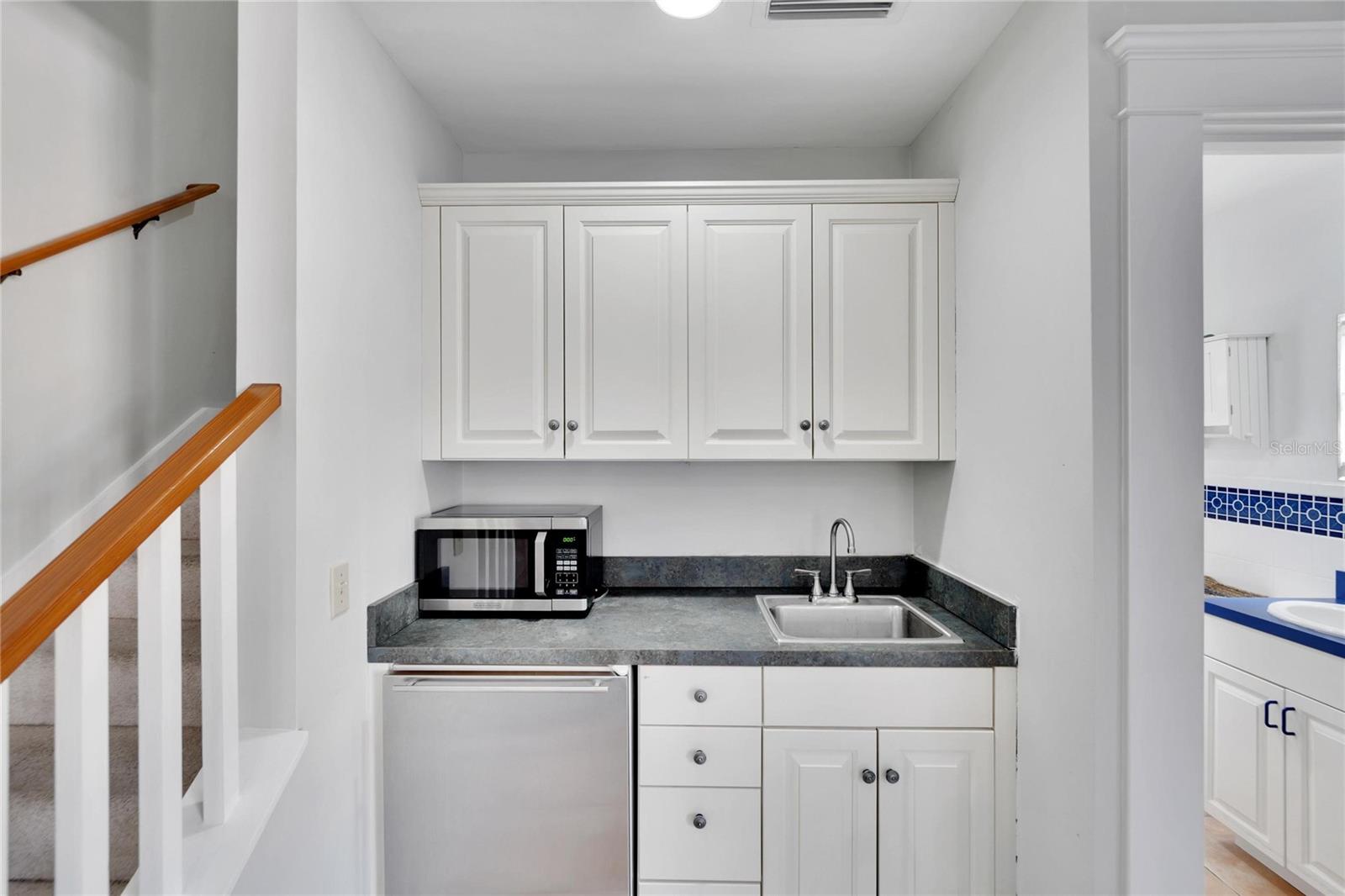 Image 52 of 65 For 3006 Harbor View Avenue