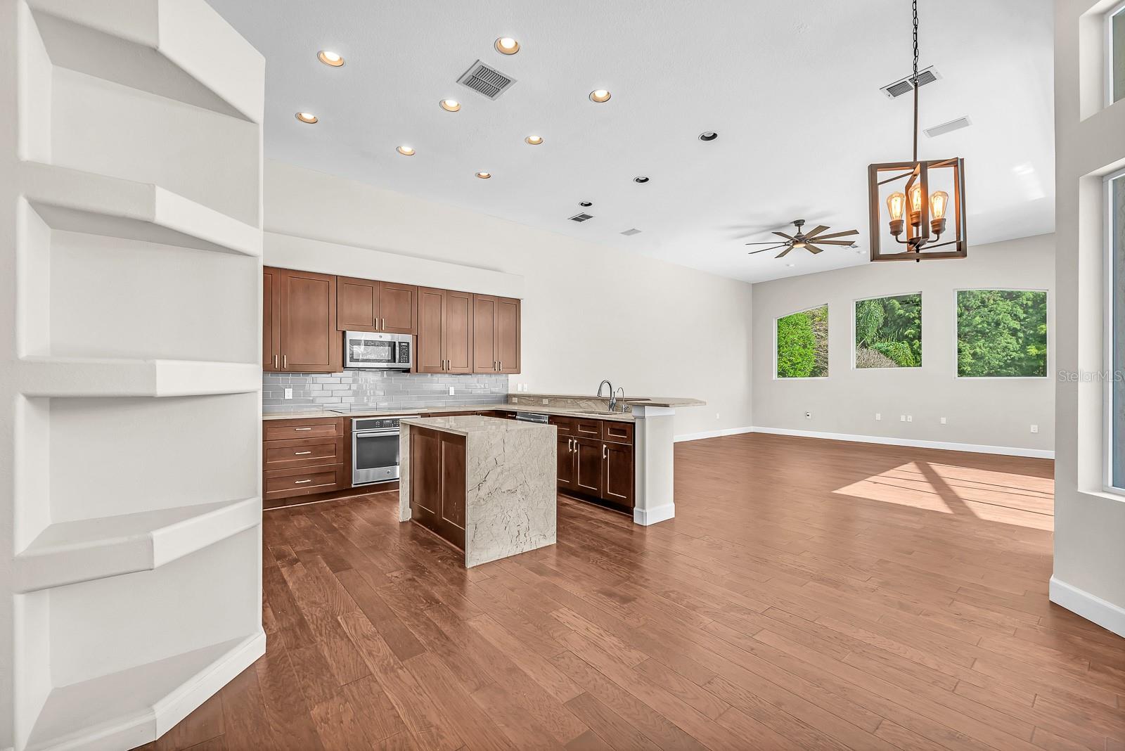 Image 10 of 50 For 3504 Old Course Lane