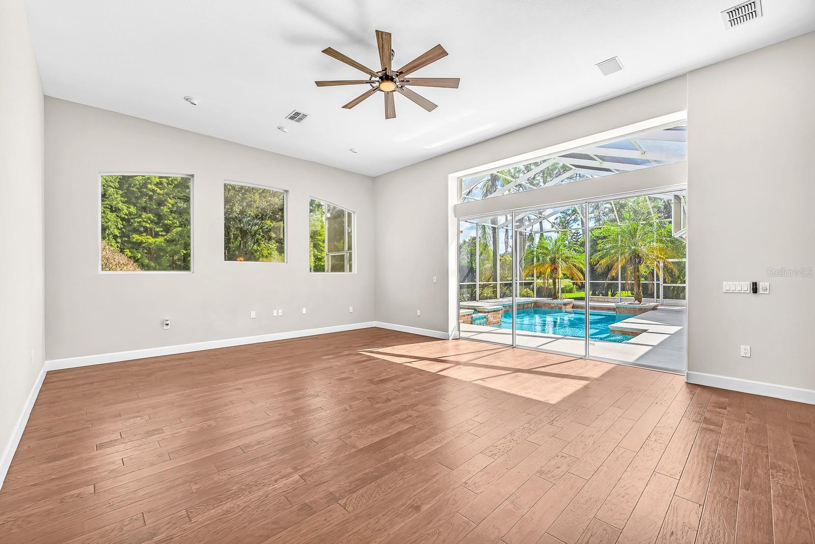 Image 15 of 50 For 3504 Old Course Lane