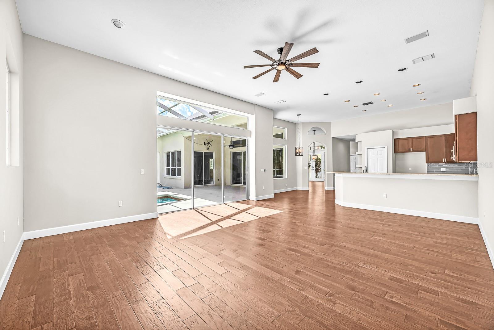 Image 16 of 50 For 3504 Old Course Lane