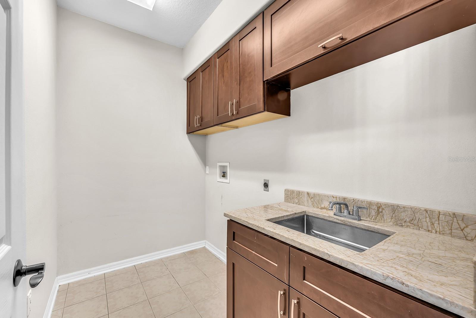 Image 31 of 50 For 3504 Old Course Lane