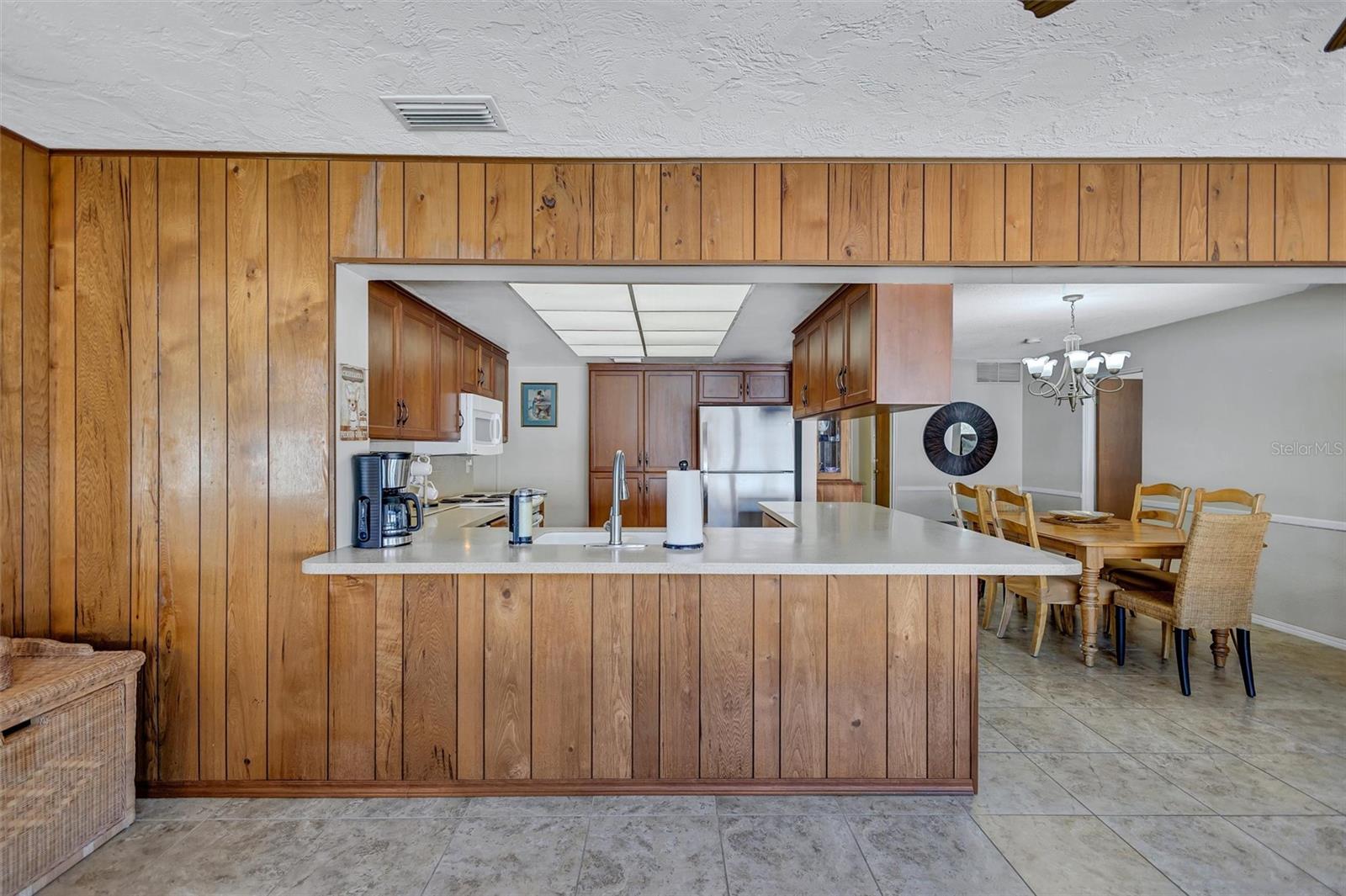 Image 13 of 38 For 6721 13th Avenue N