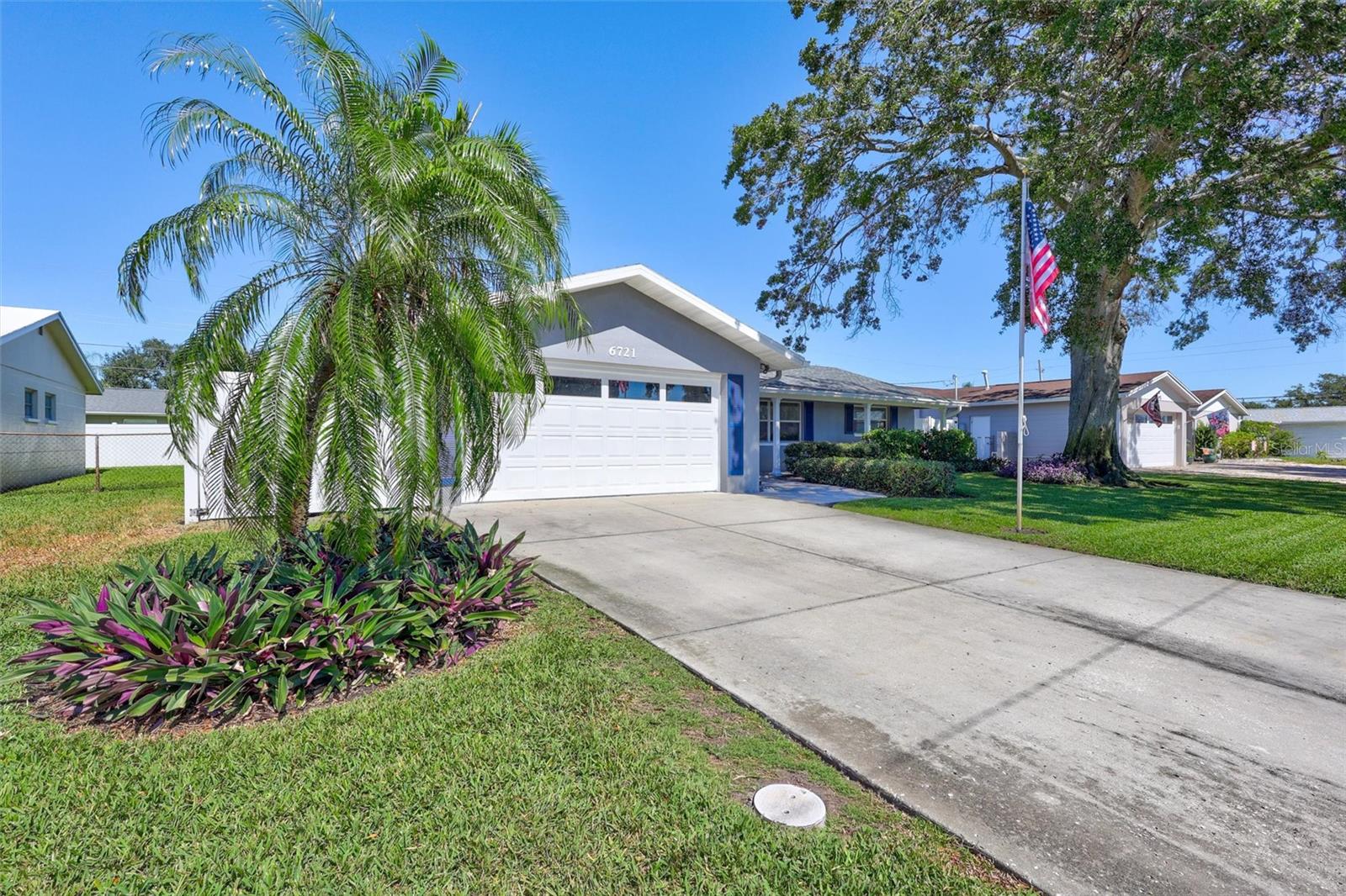 Image 4 of 38 For 6721 13th Avenue N