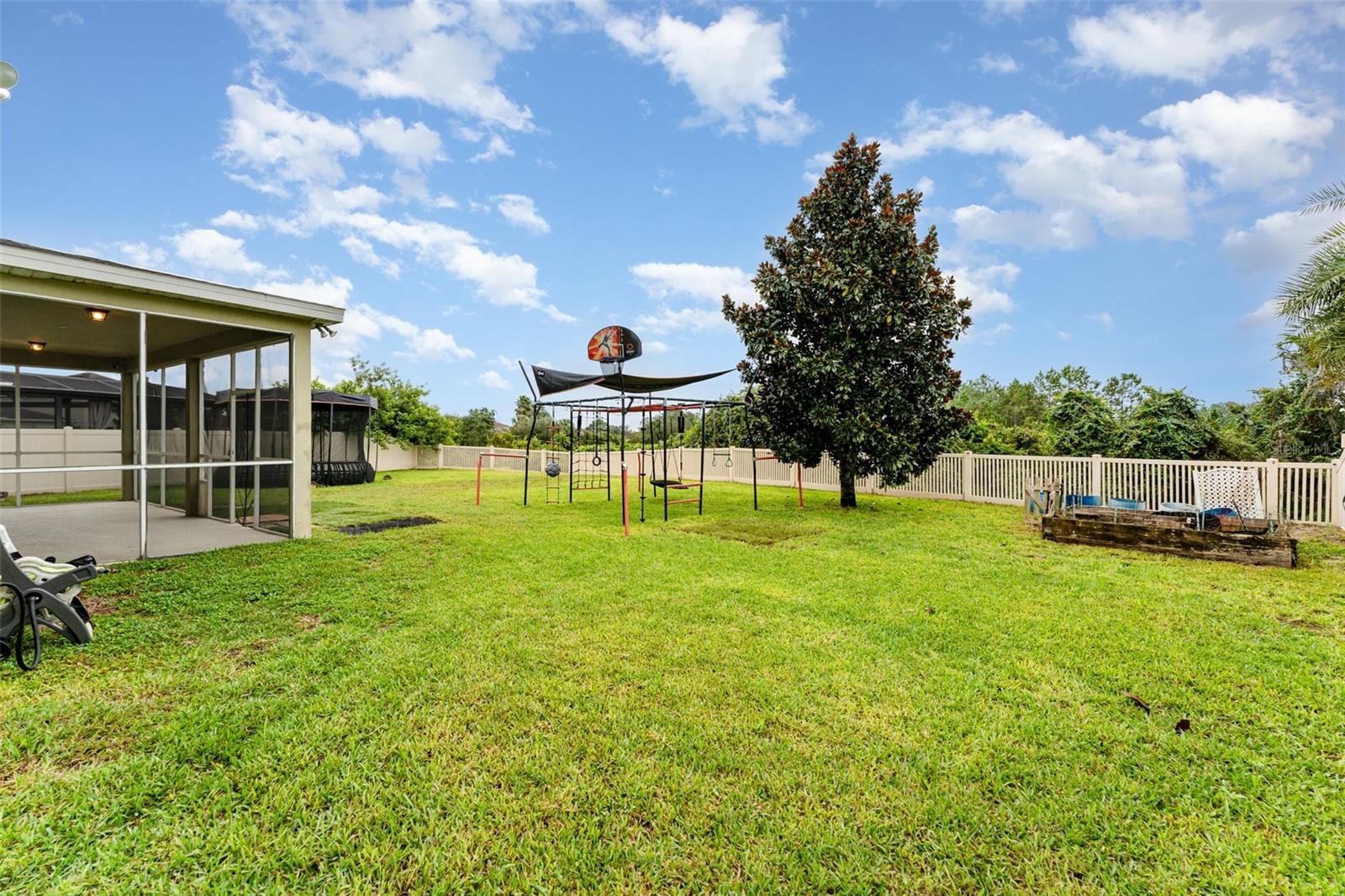 Image 22 of 36 For 112 Whirlaway Drive