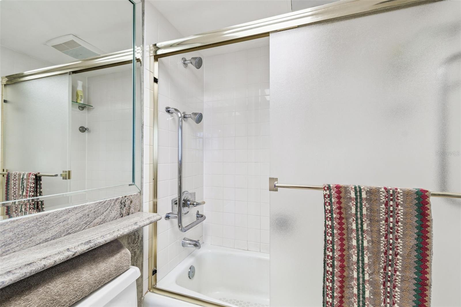 Image 33 of 72 For 17920 Gulf Boulevard 903