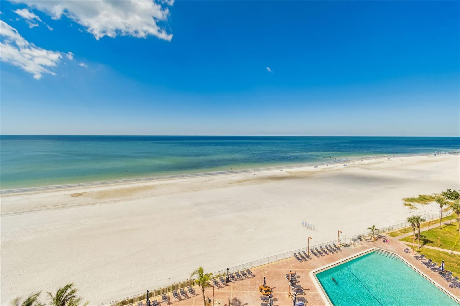 Image 37 of 72 For 17920 Gulf Boulevard 903