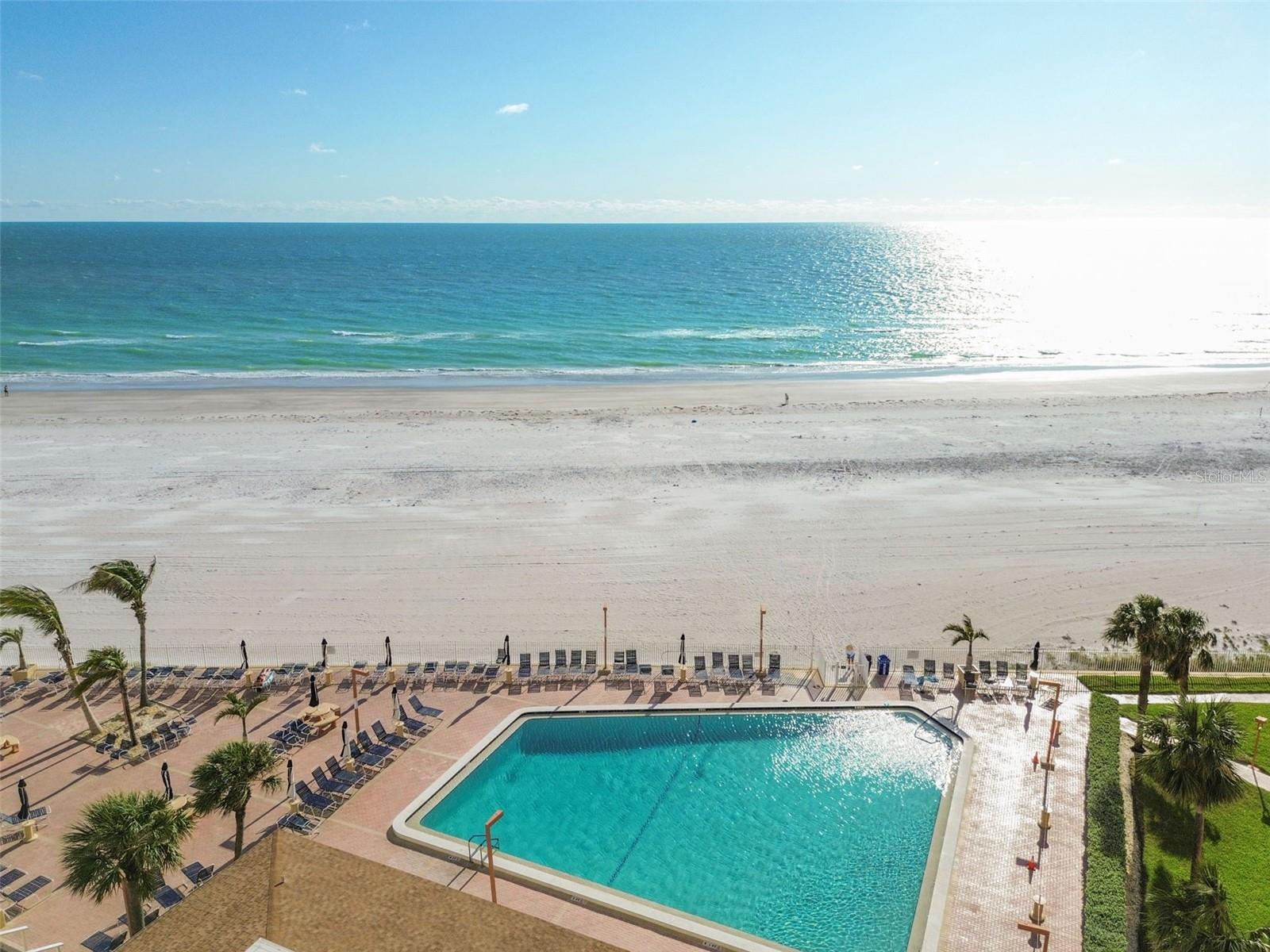 Image 38 of 72 For 17920 Gulf Boulevard 903