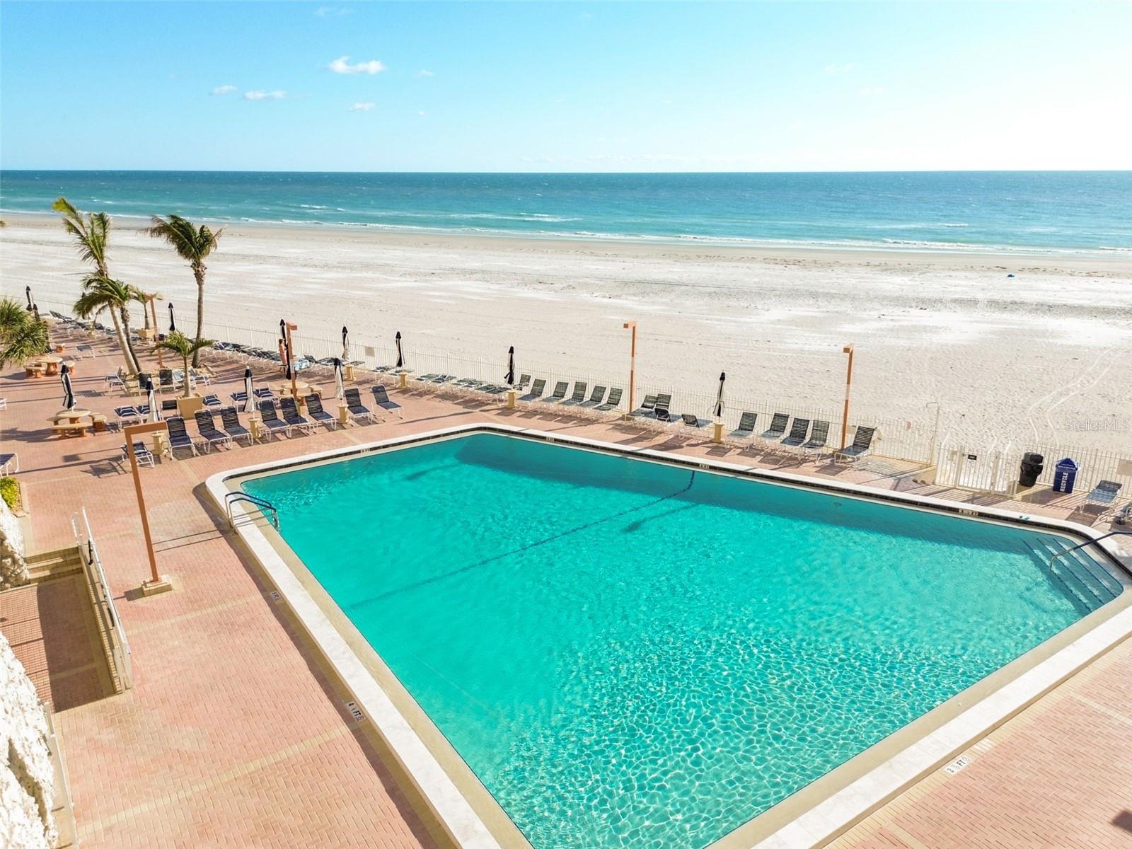 Image 42 of 72 For 17920 Gulf Boulevard 903