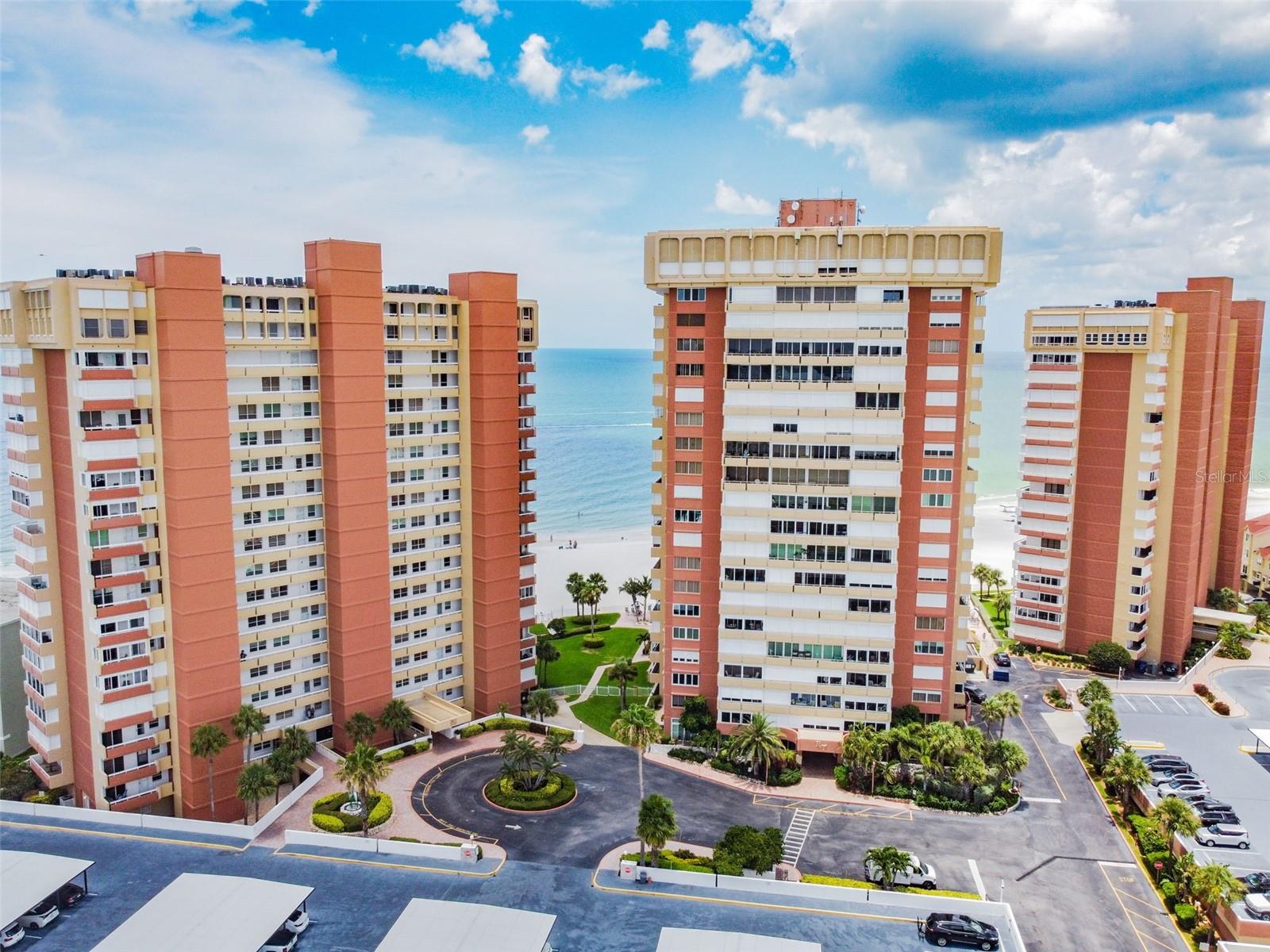 Image 52 of 72 For 17920 Gulf Boulevard 903