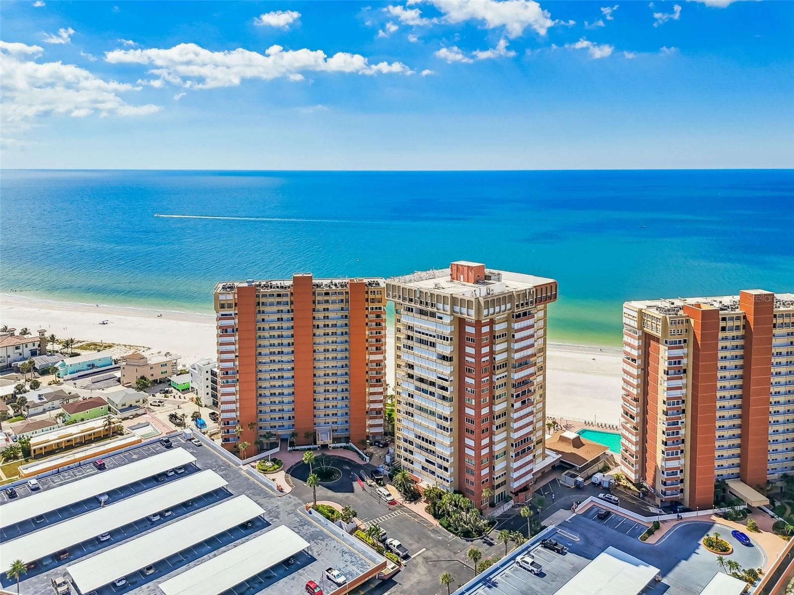 Image 59 of 72 For 17920 Gulf Boulevard 903