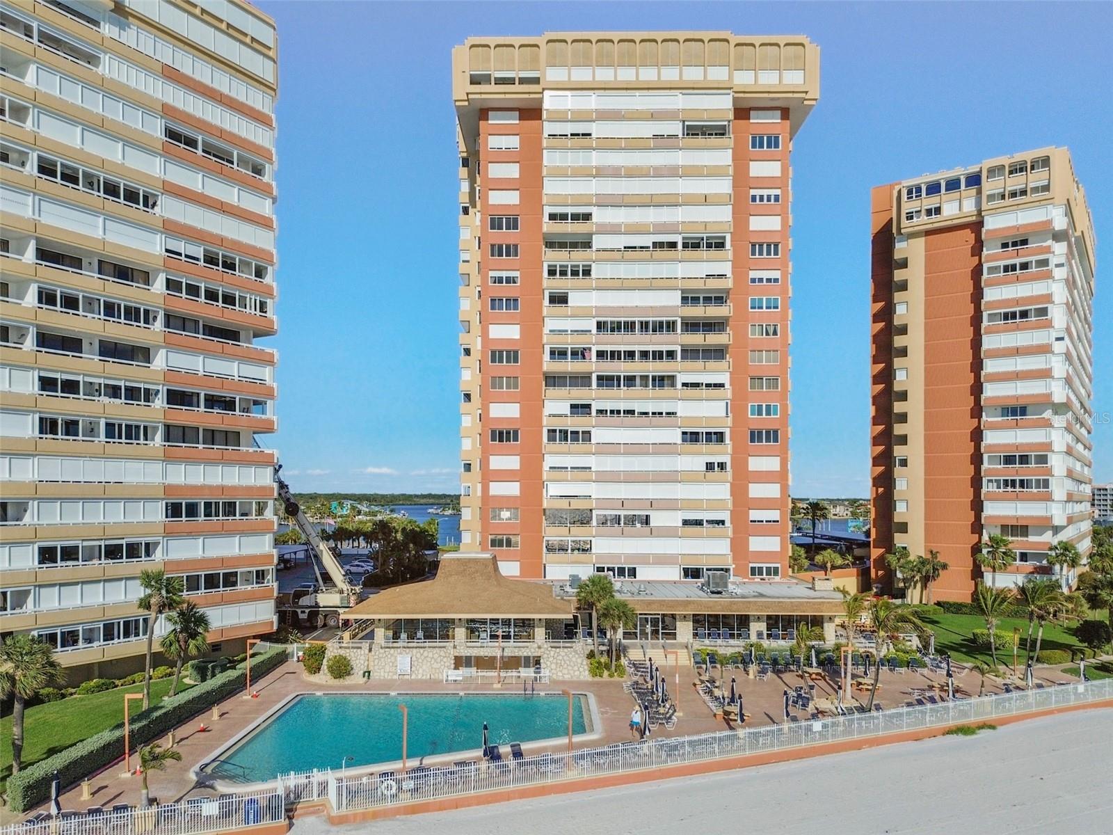 Image 64 of 72 For 17920 Gulf Boulevard 903