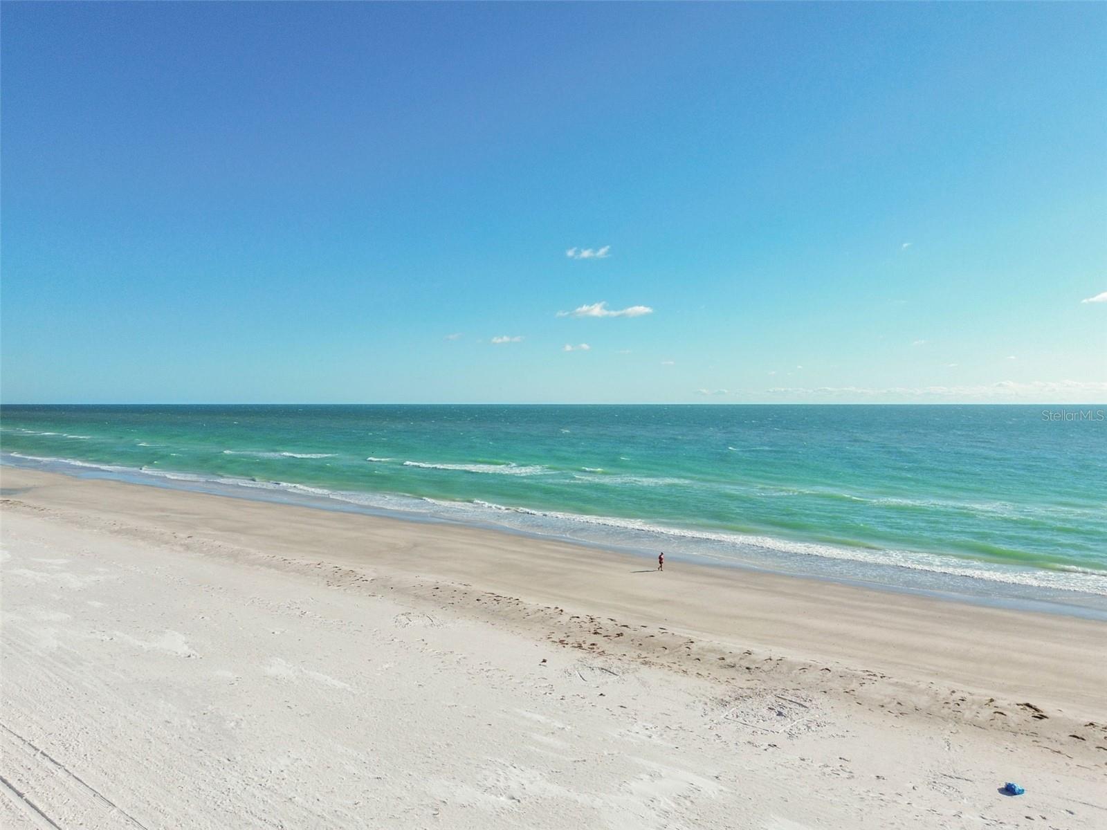 Image 65 of 72 For 17920 Gulf Boulevard 903