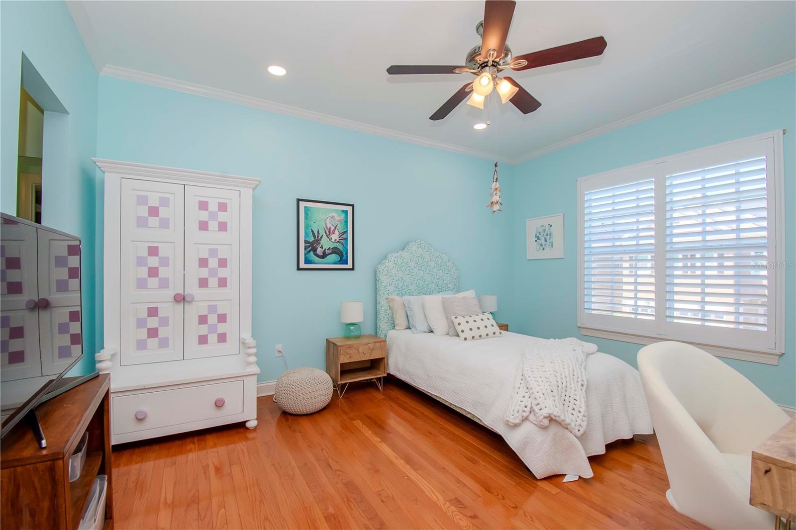 Image 18 of 29 For 934 Harbour Bay Drive