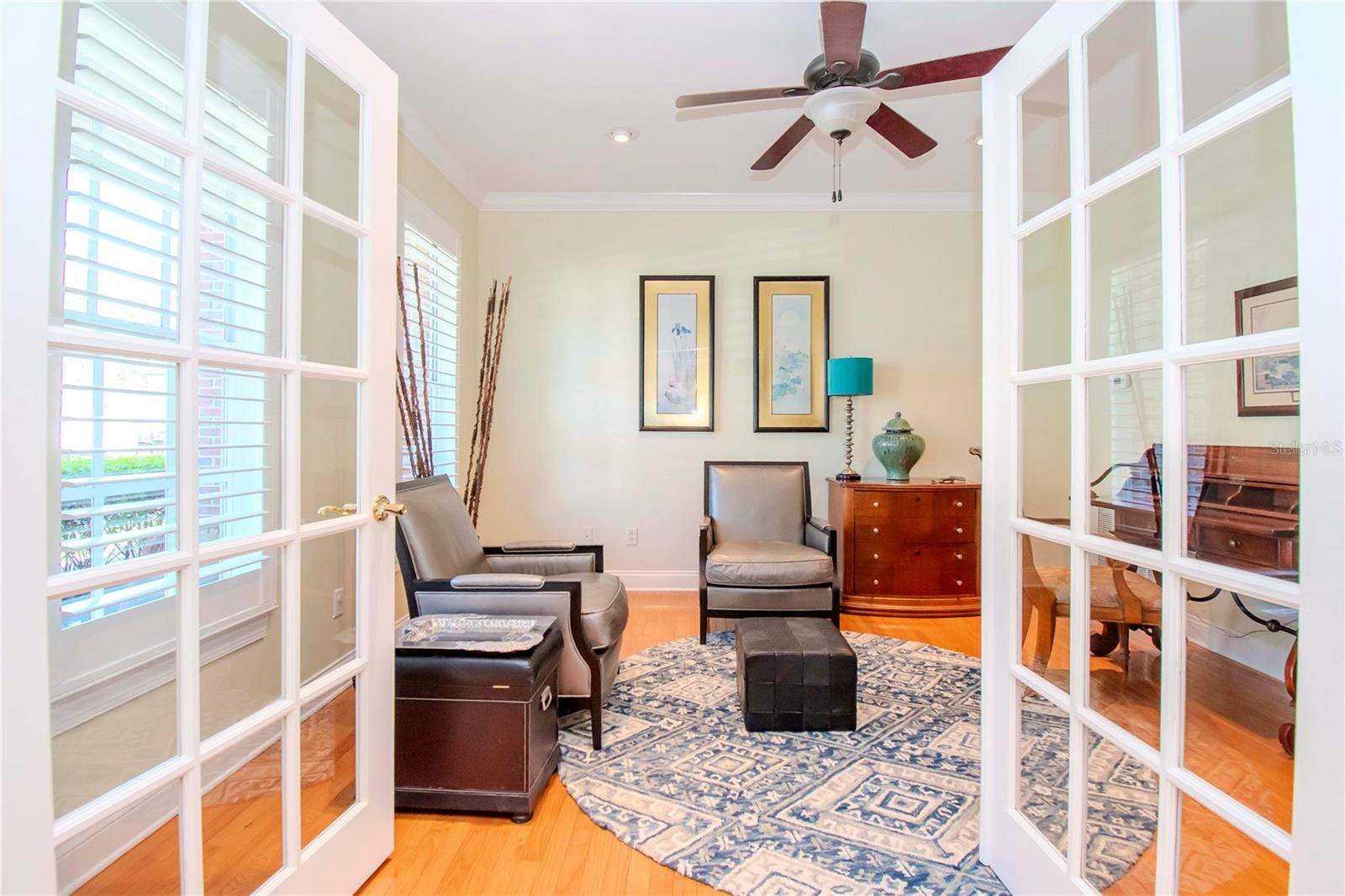 Image 4 of 29 For 934 Harbour Bay Drive