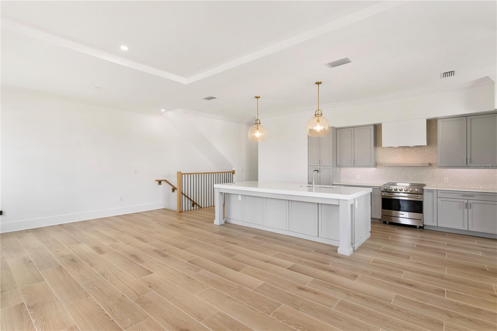 Image 15 of 48 For 187 145th Avenue E 4