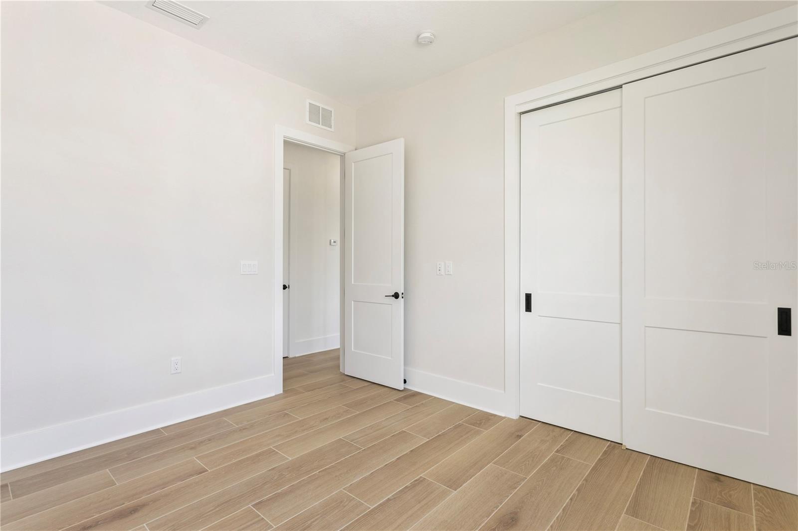 Image 26 of 48 For 187 145th Avenue E 4