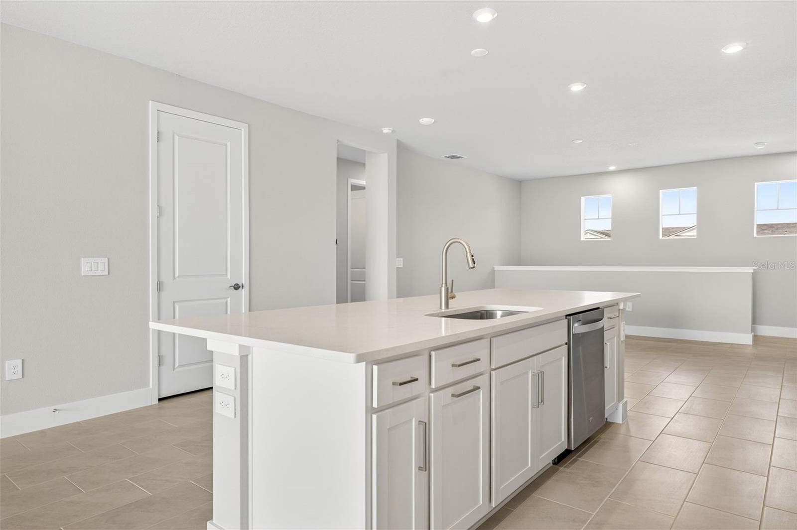 Image 10 of 57 For 17420 Moonflower Drive 202