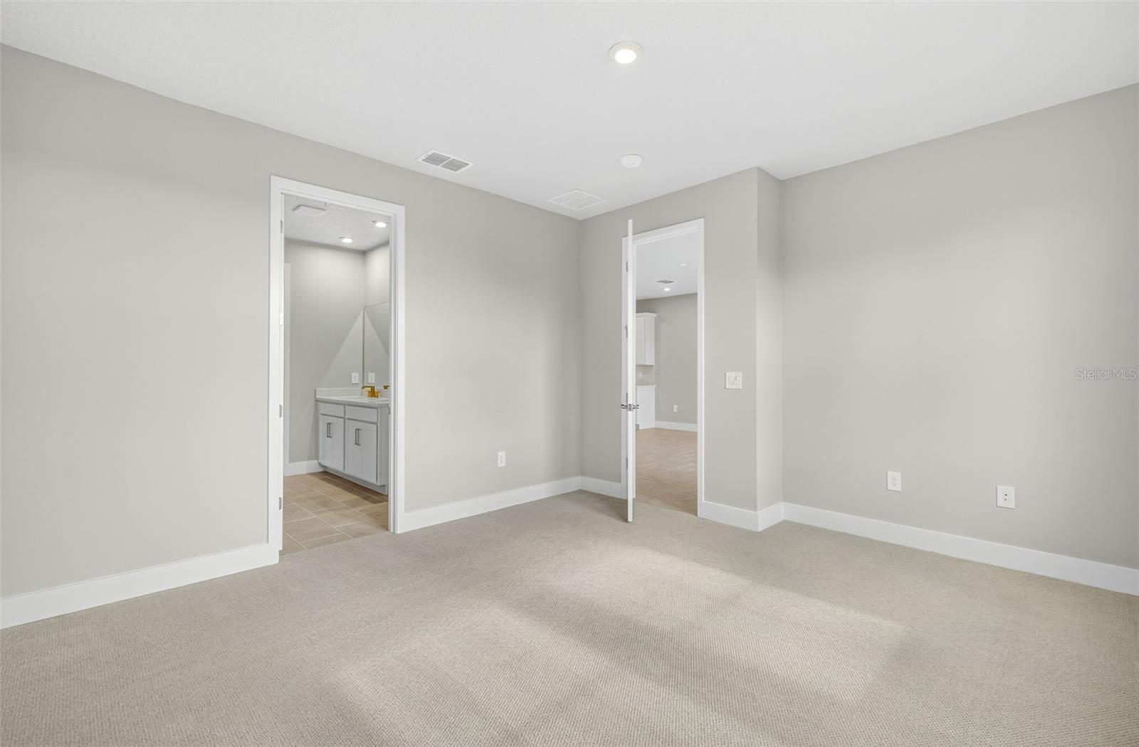 Image 15 of 57 For 17420 Moonflower Drive 202