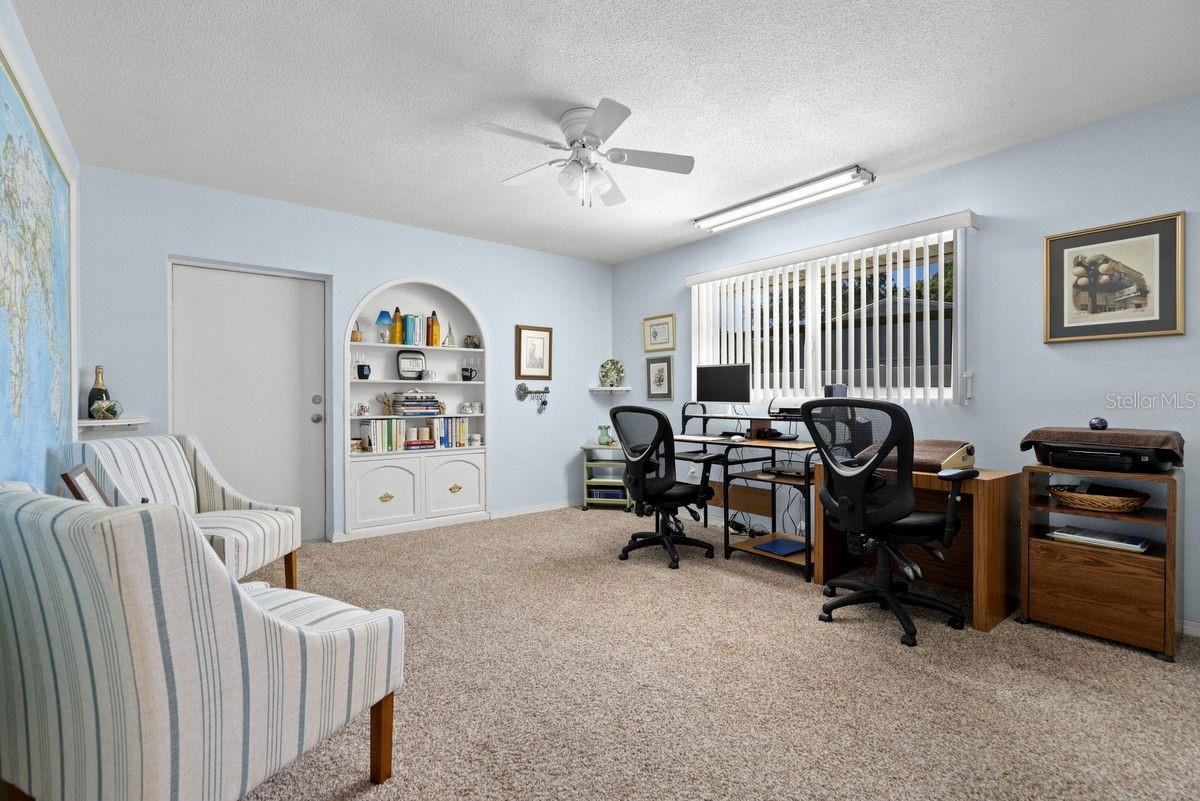 Image 33 of 70 For 2275 Twin Lane Drive