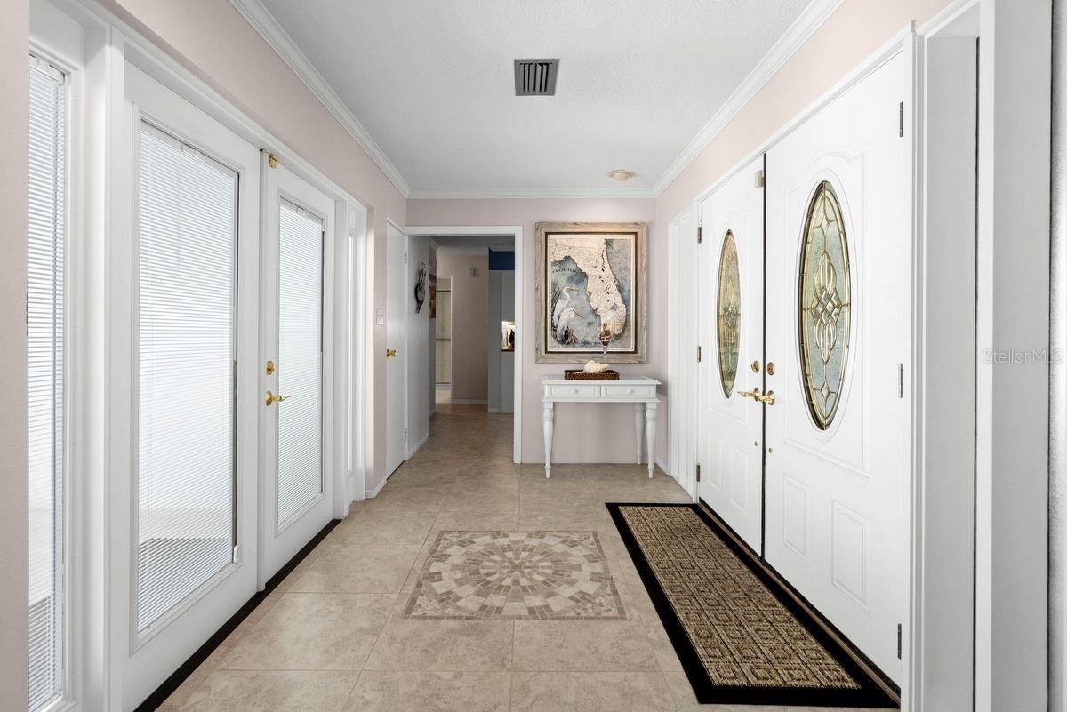 Image 8 of 70 For 2275 Twin Lane Drive