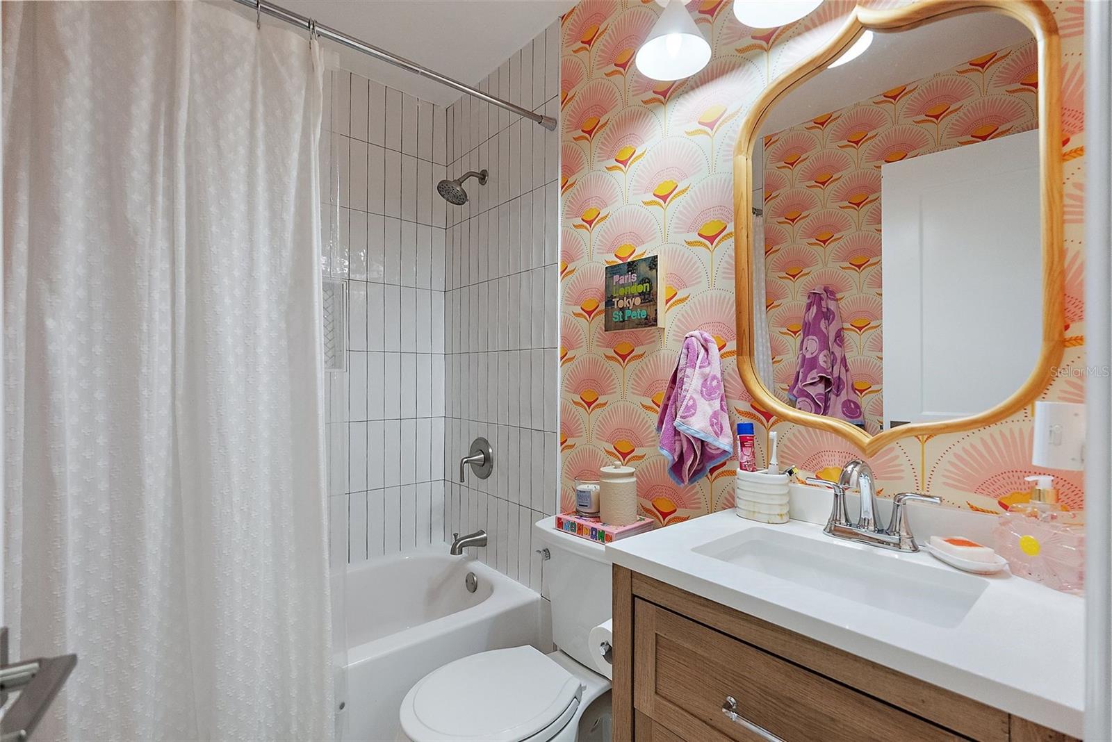 Image 15 of 38 For 851 Snell Isle Boulevard Ne