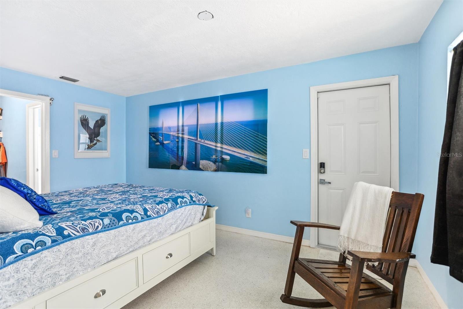 Image 18 of 77 For 6300 16th Street S