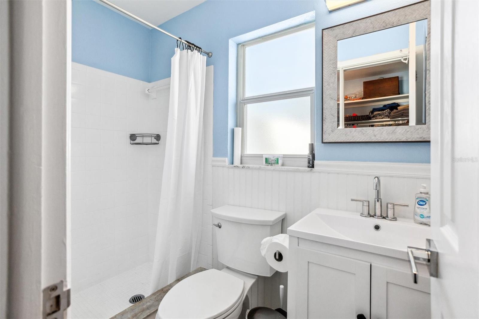 Image 19 of 77 For 6300 16th Street S