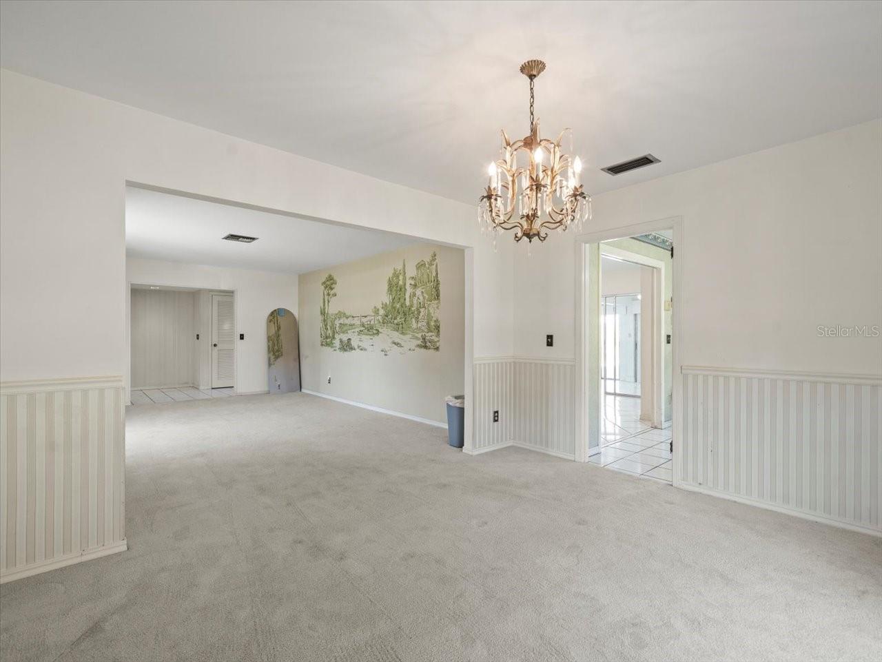 Image 17 of 44 For 10408 Butia Place