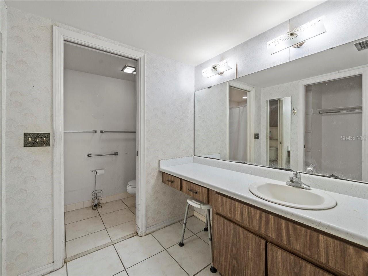 Image 20 of 44 For 10408 Butia Place