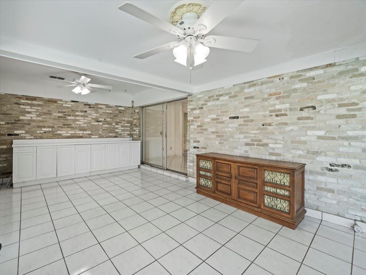 Image 28 of 44 For 10408 Butia Place