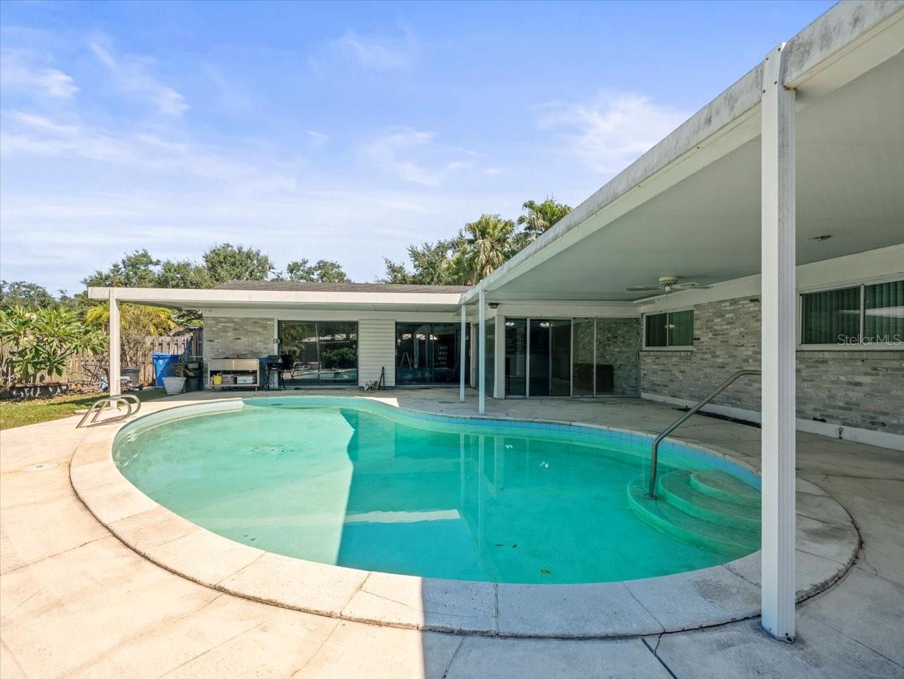 Image 4 of 44 For 10408 Butia Place