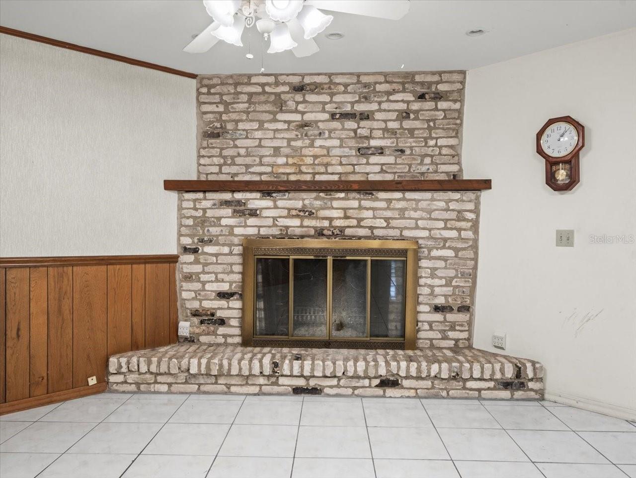 Image 8 of 44 For 10408 Butia Place