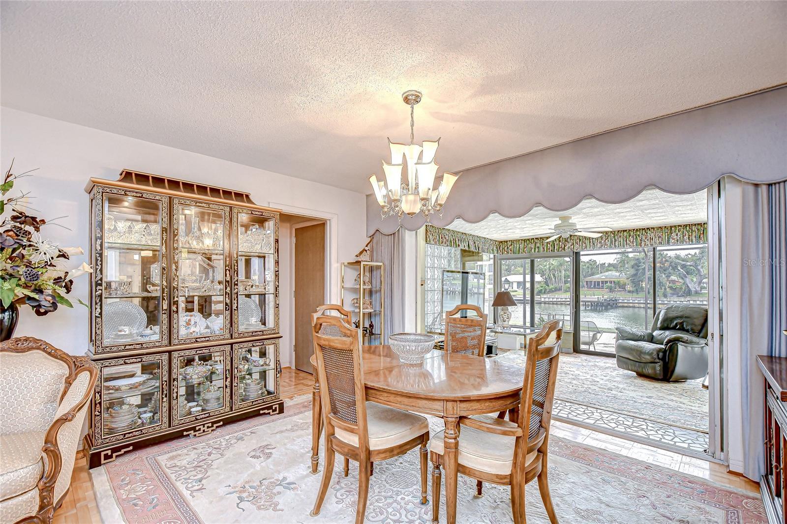 Image 14 of 63 For 6747 28th Street S