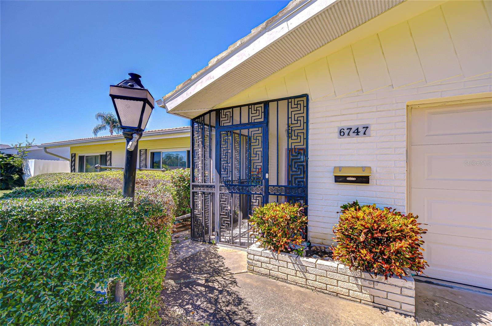 Image 4 of 63 For 6747 28th Street S