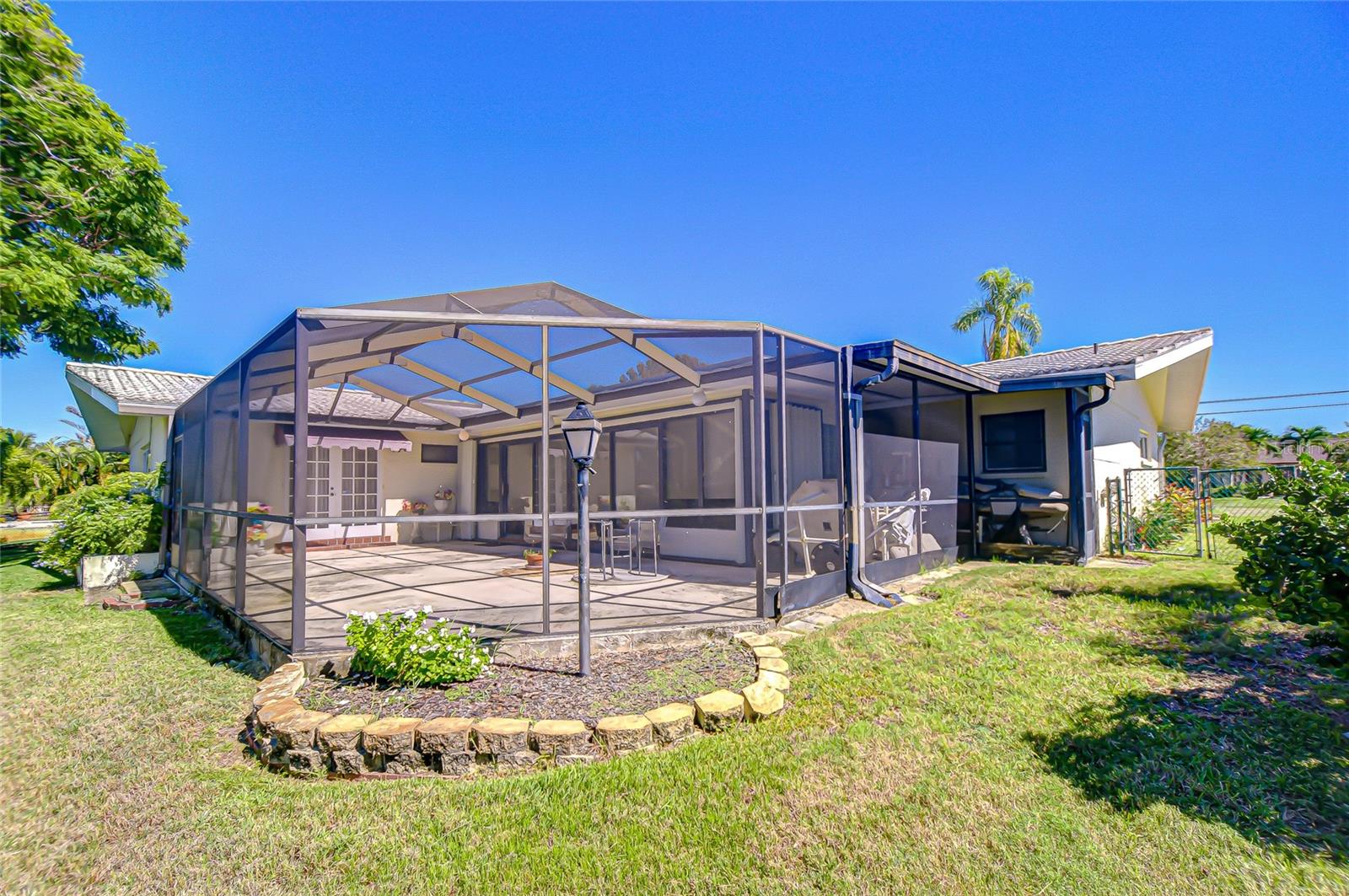 Image 43 of 63 For 6747 28th Street S