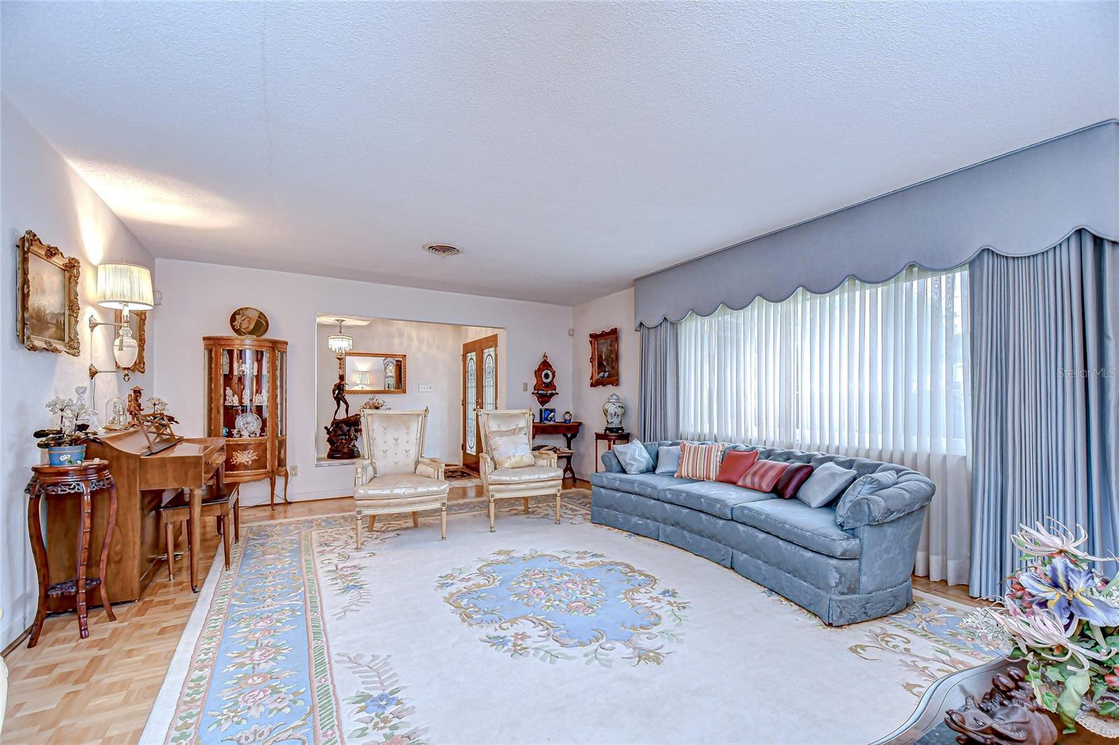 Image 9 of 63 For 6747 28th Street S