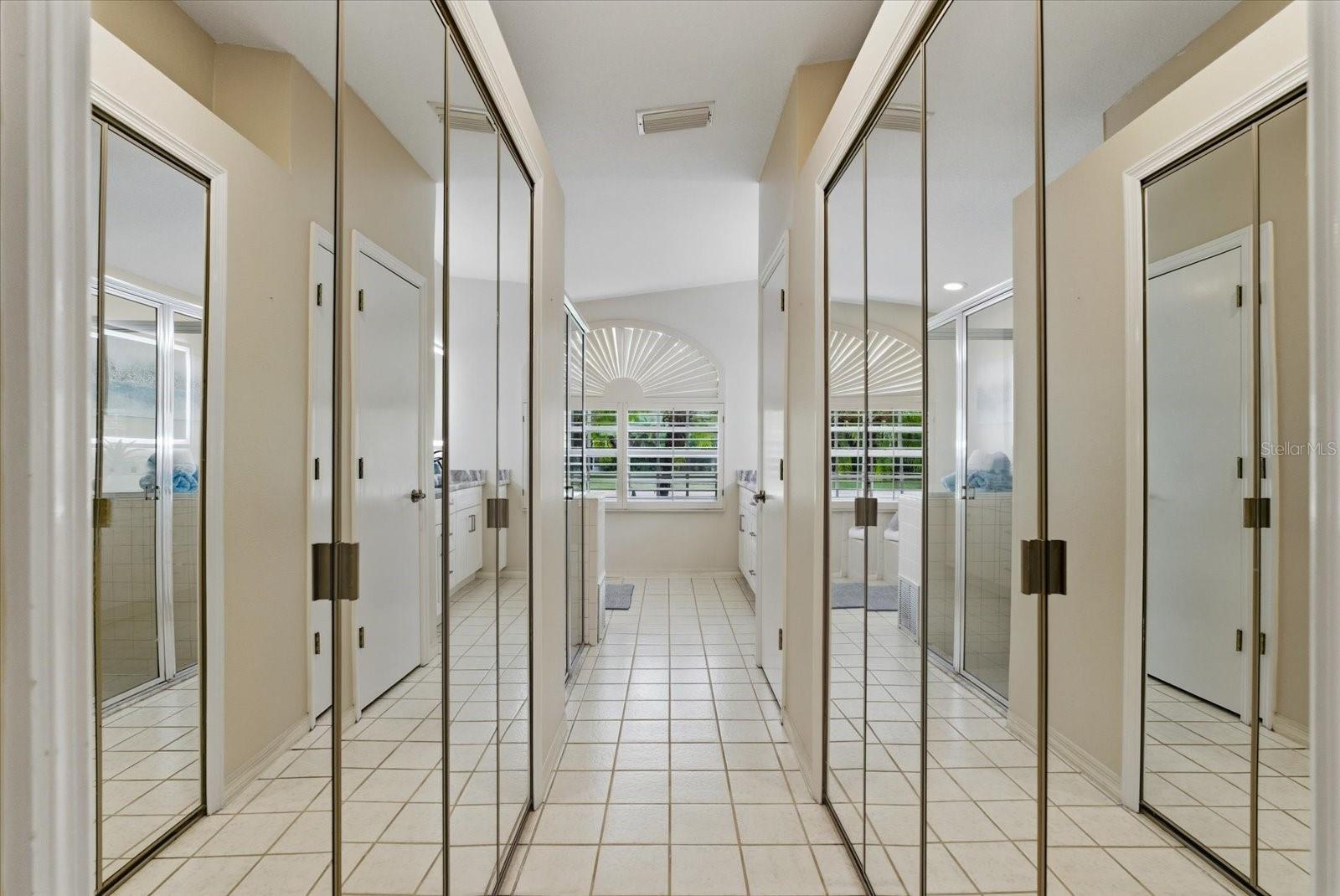 Image 12 of 45 For 4875 Eagle Cove North Drive