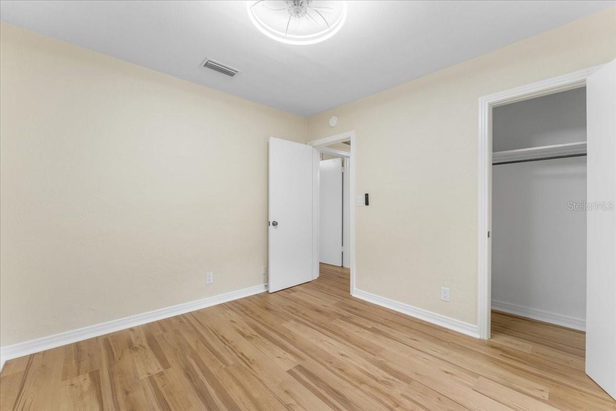 Image 13 of 16 For 2408 18th Street N