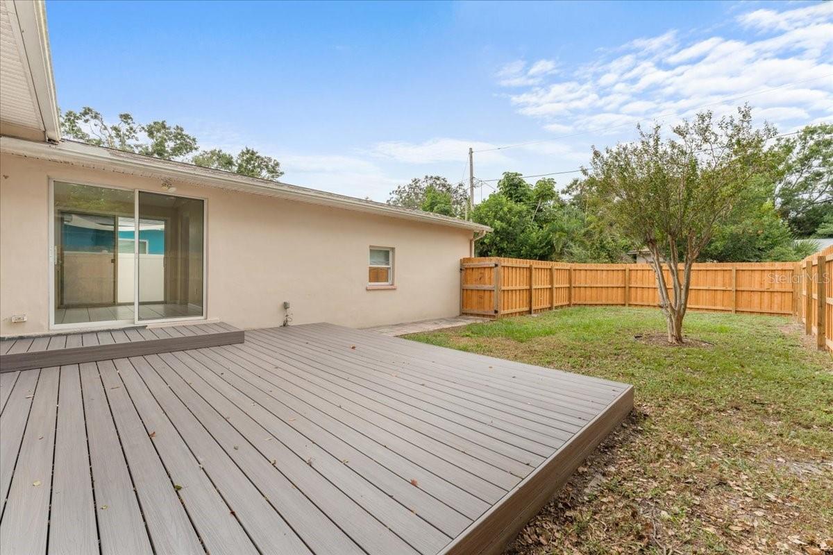 Image 14 of 16 For 2408 18th Street N